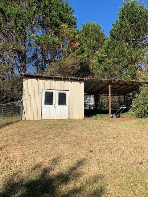 A home in Carnesville