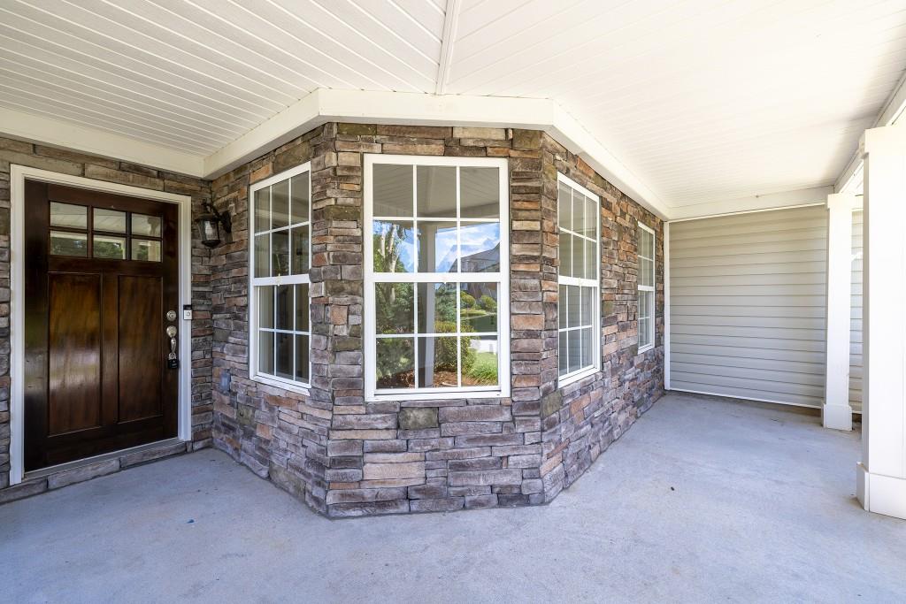 895 Roxfield Court, Buford, Georgia image 4