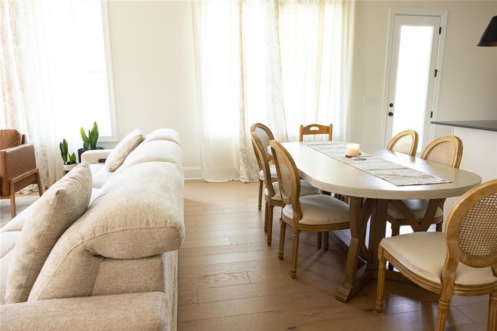 HOLLY FARM PH 1B - Residential Lease