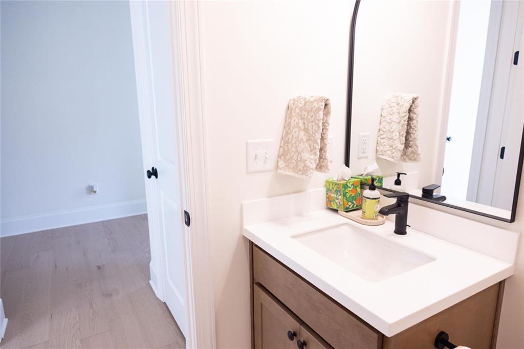 HOLLY FARM PH 1B - Residential Lease