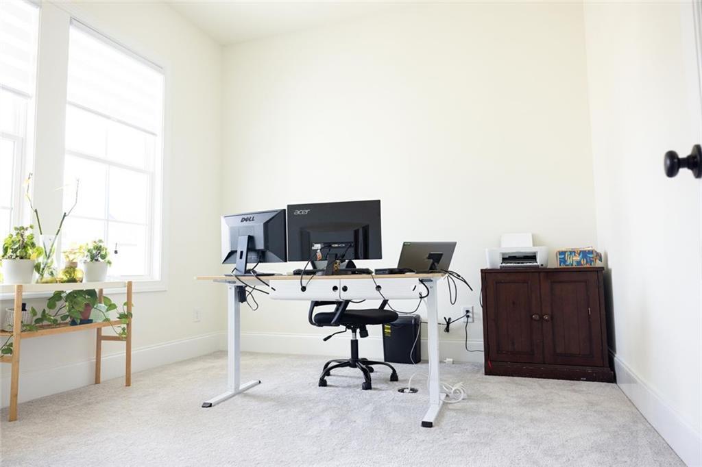 HOLLY FARM PH 1B - Residential Lease