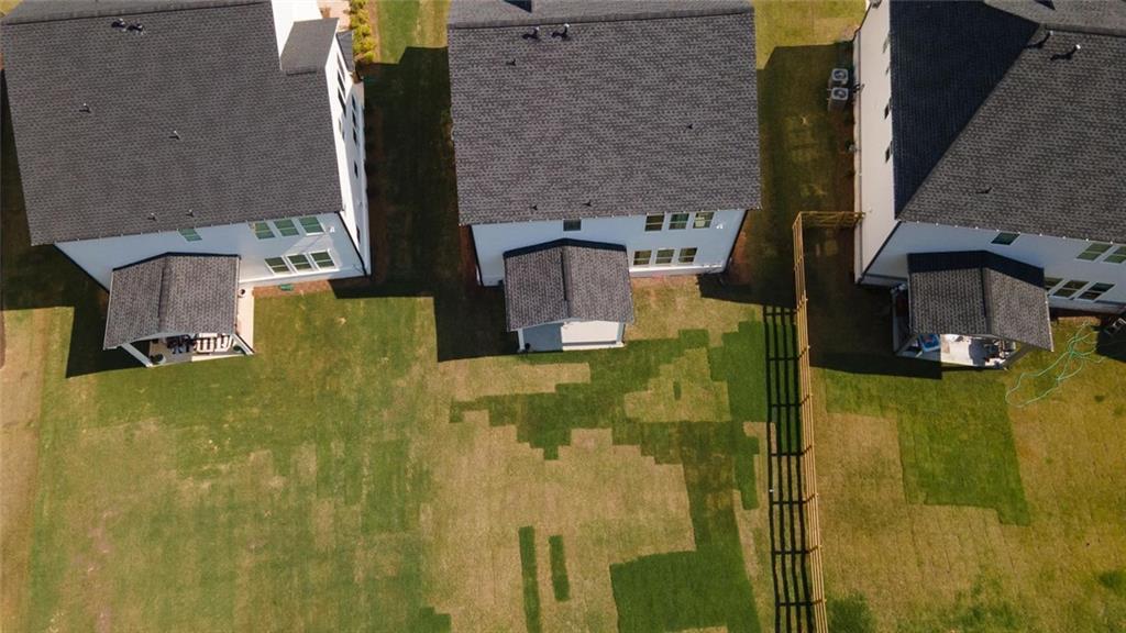 HOLLY FARM PH 1B - Residential Lease