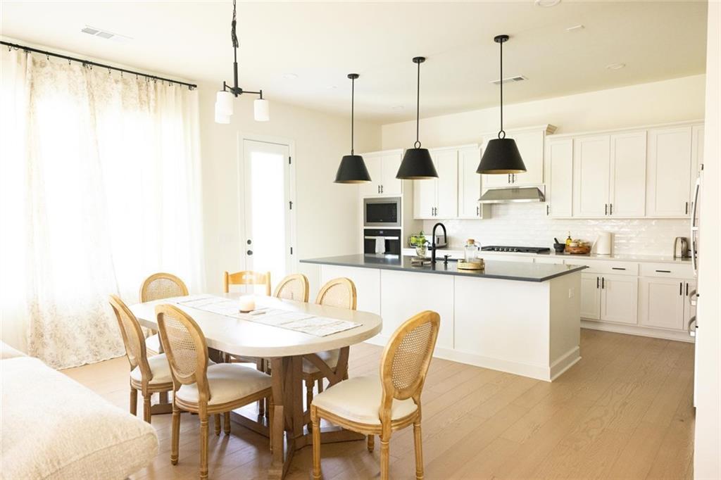 HOLLY FARM PH 1B - Residential Lease