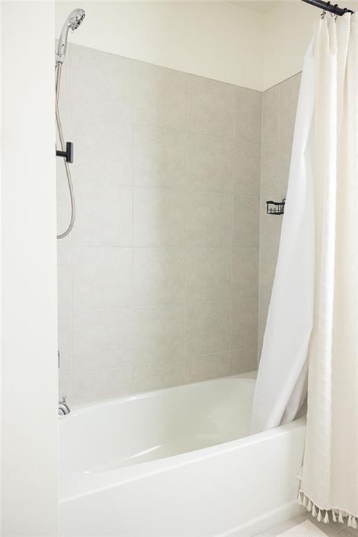 HOLLY FARM PH 1B - Residential Lease