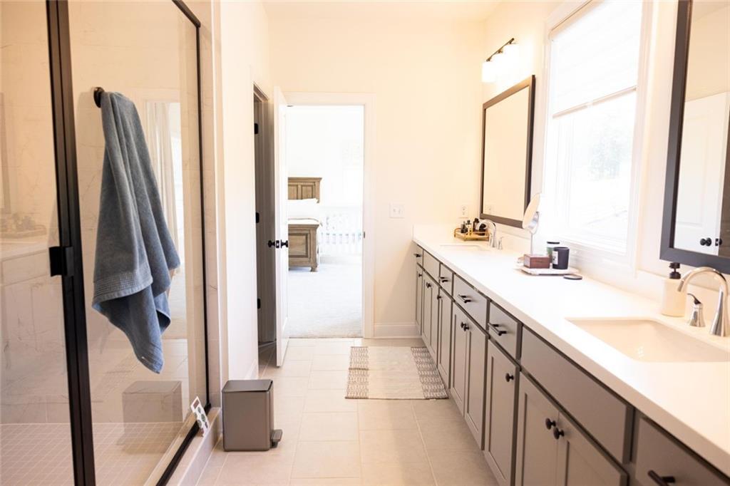 HOLLY FARM PH 1B - Residential Lease