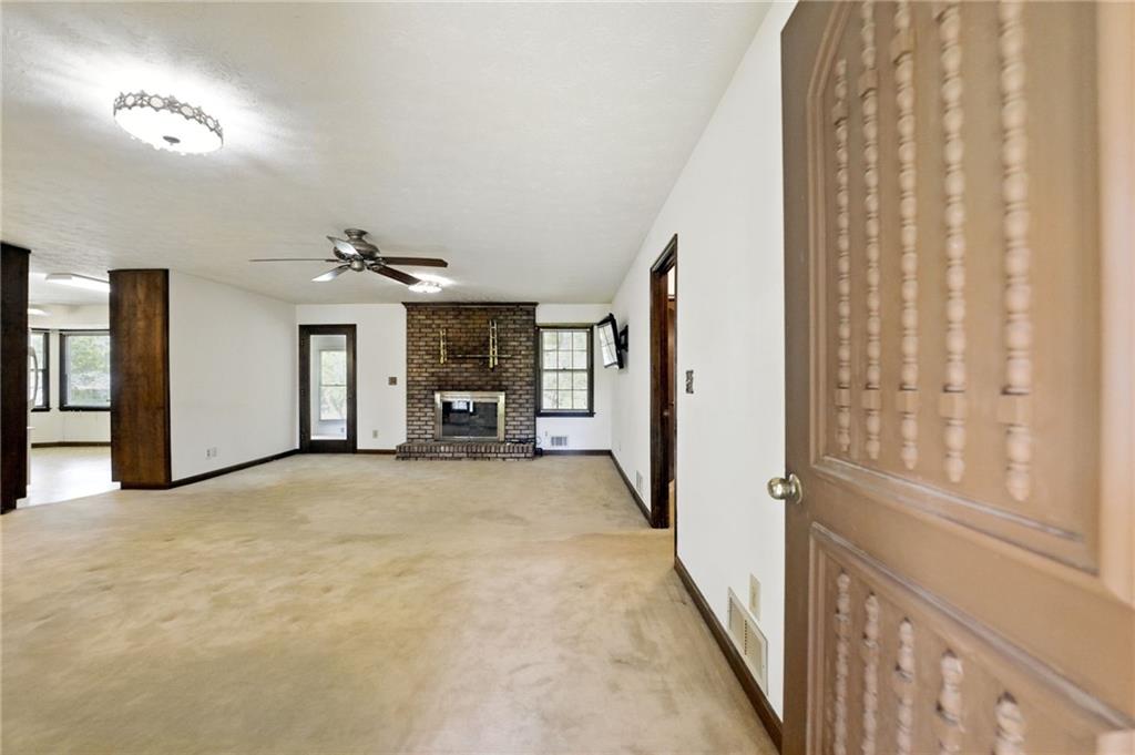 2846 Spring Lake Drive, Buford, Georgia image 2