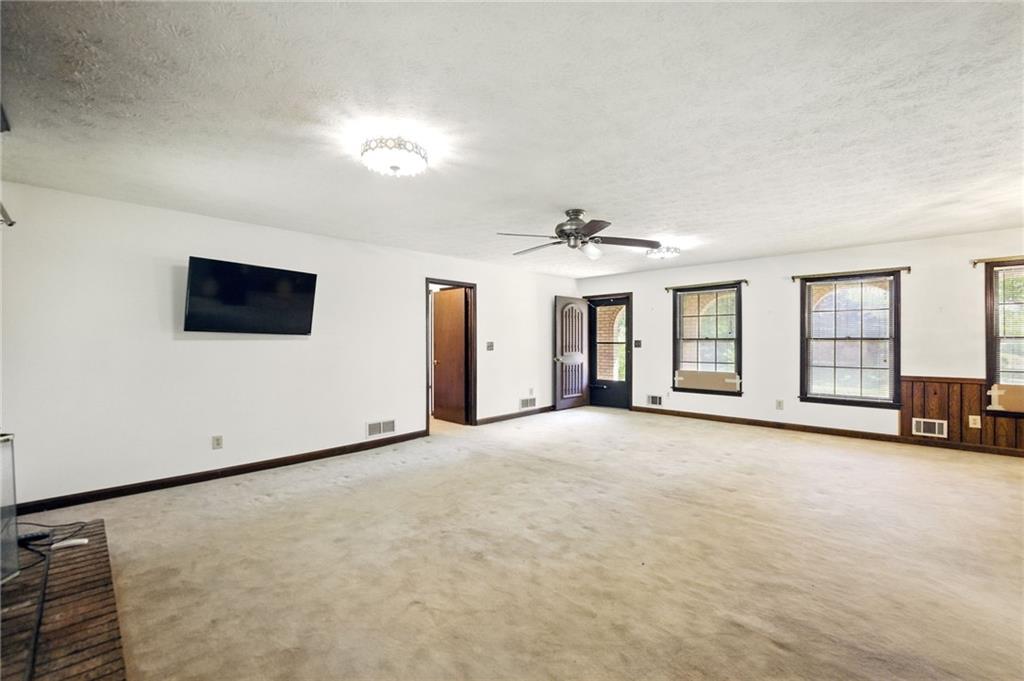 2846 Spring Lake Drive, Buford, Georgia image 4