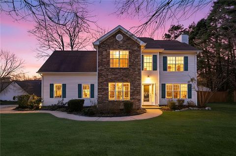 Homes For Sale - 7140 Hunters Trace Drive<br/> Cumming, GA 30028