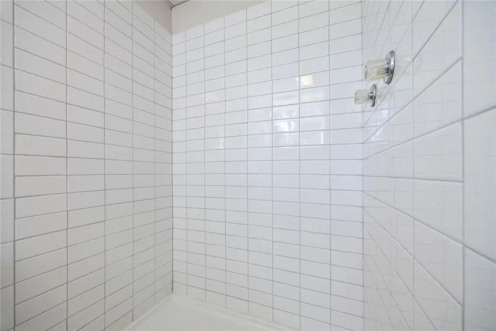 Toccoa, Georgia 30577, United States, 3 Bedrooms Bedrooms, ,2 BathroomsBathrooms,Residential,Active,205391