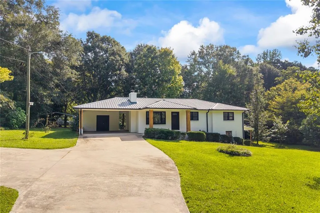 Toccoa, Georgia 30577, United States, 3 Bedrooms Bedrooms, ,2 BathroomsBathrooms,Residential,Active,205391