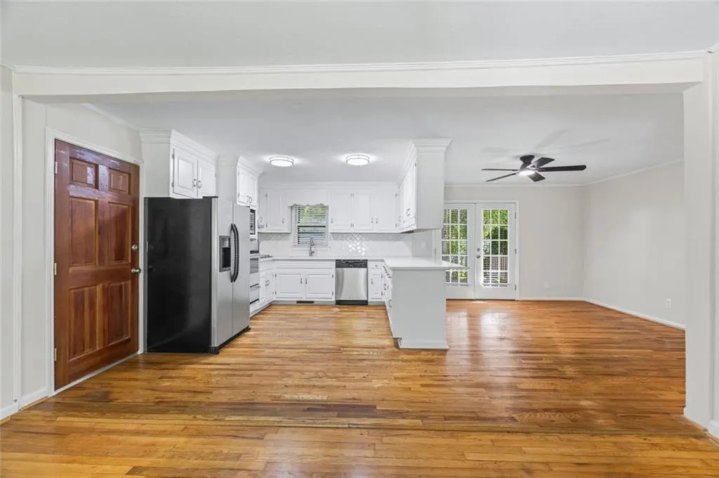 Toccoa, Georgia 30577, United States, 3 Bedrooms Bedrooms, ,2 BathroomsBathrooms,Residential,Active,205391