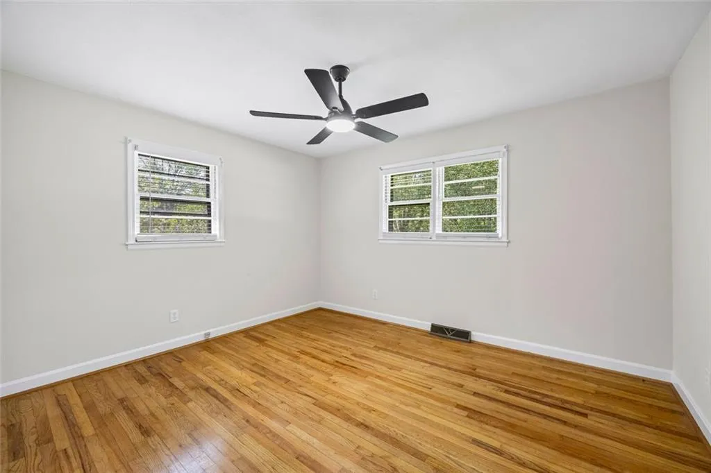 Toccoa, Georgia 30577, United States, 3 Bedrooms Bedrooms, ,2 BathroomsBathrooms,Residential,Active,205391