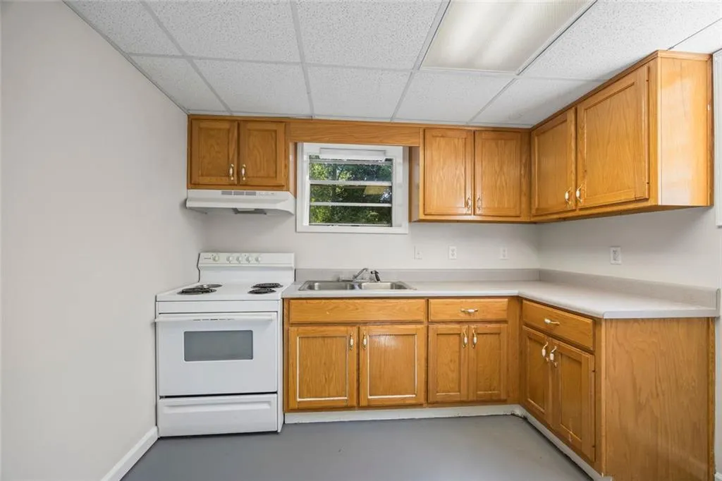 Toccoa, Georgia 30577, United States, 3 Bedrooms Bedrooms, ,2 BathroomsBathrooms,Residential,Active,205391