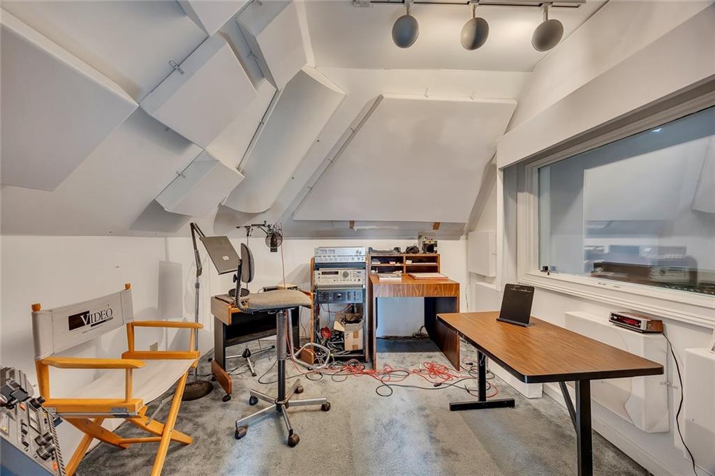 Sentinel Ridge - Residential