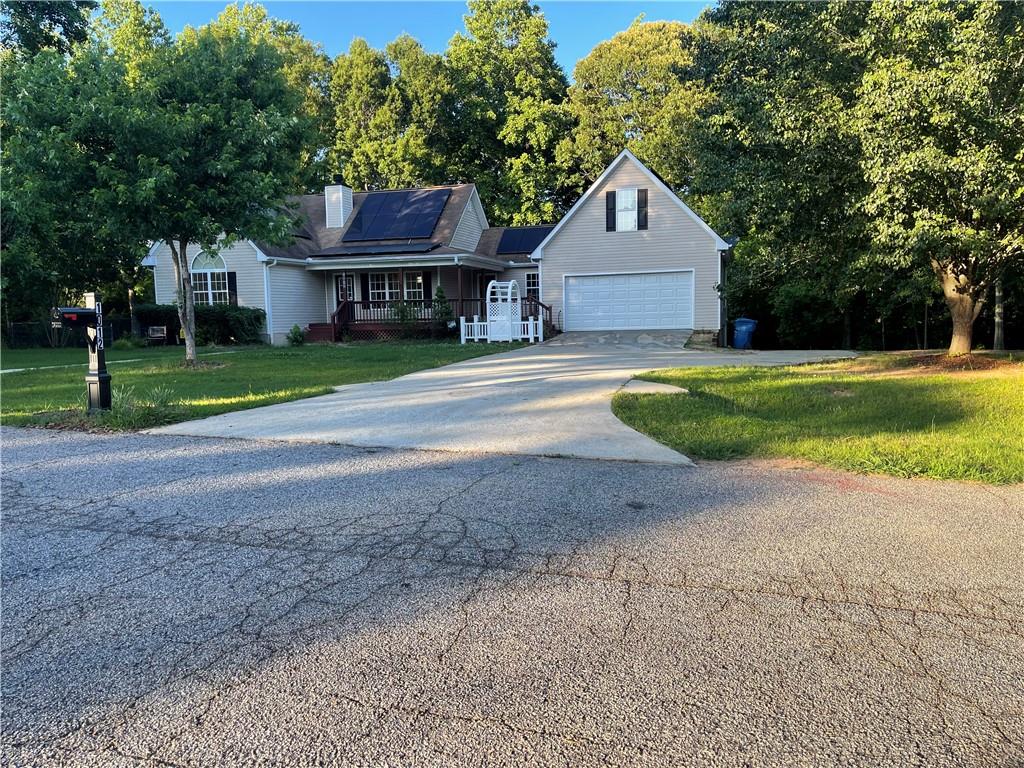1012 River Bluff Drive, Winder, Georgia image 3