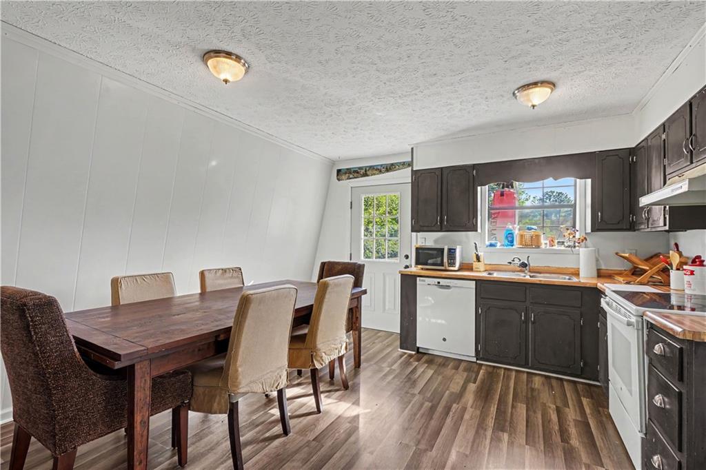 6 Sandy Springs Drive
