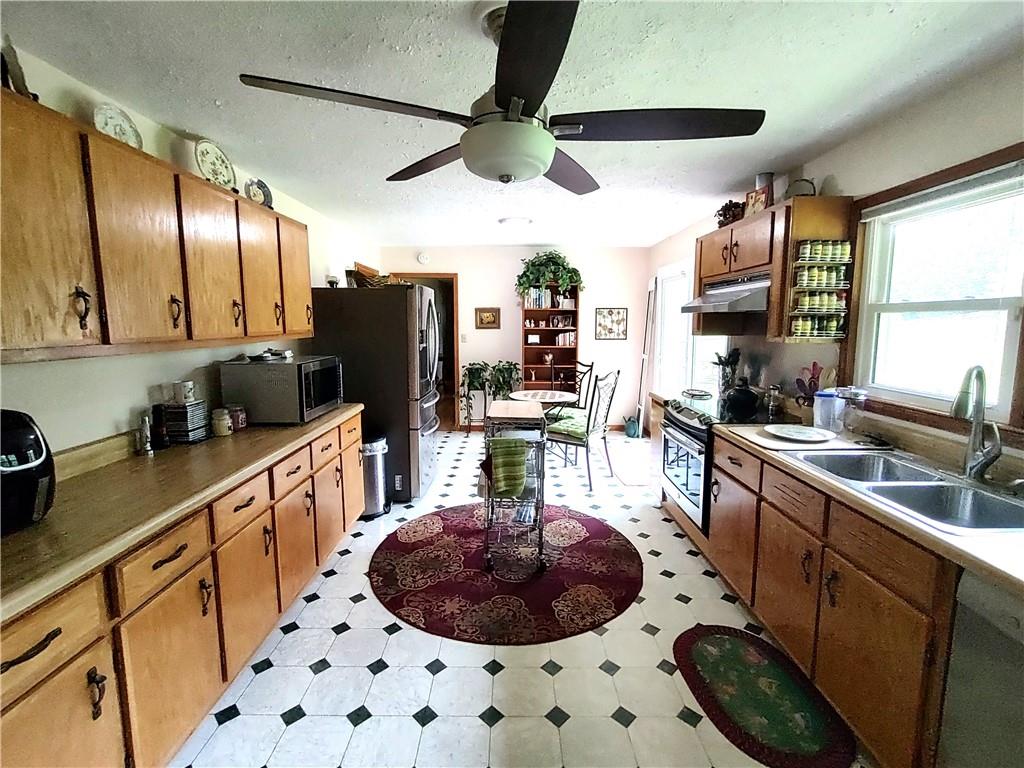 3556 Forest Hill Road