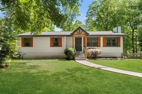 Homes For Sale - 2702 Davenport Road<br/> Duluth, GA 30096