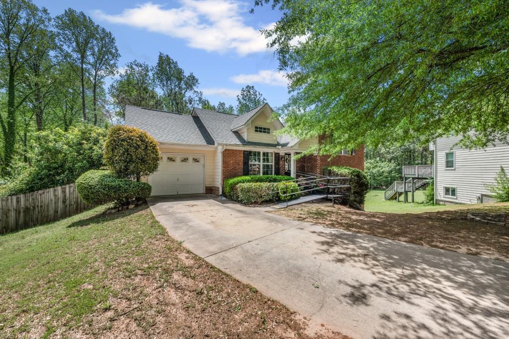 2591 Boulder Hill Court SE