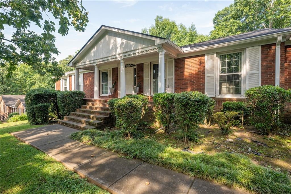 206 Sherwood Drive