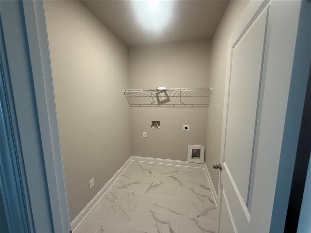 349 Lakeside Court
