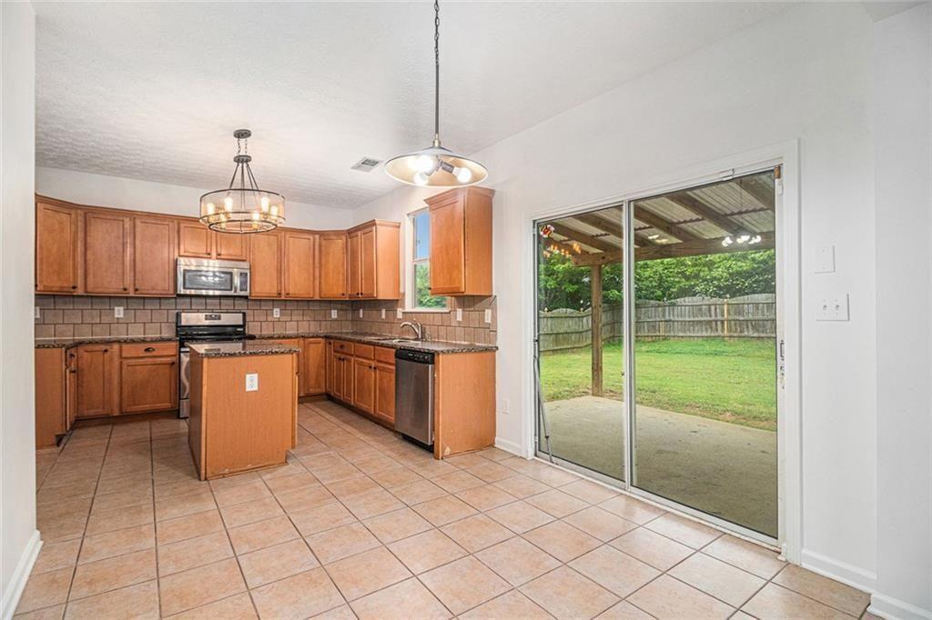 7454 Silver Arrow Trail SE