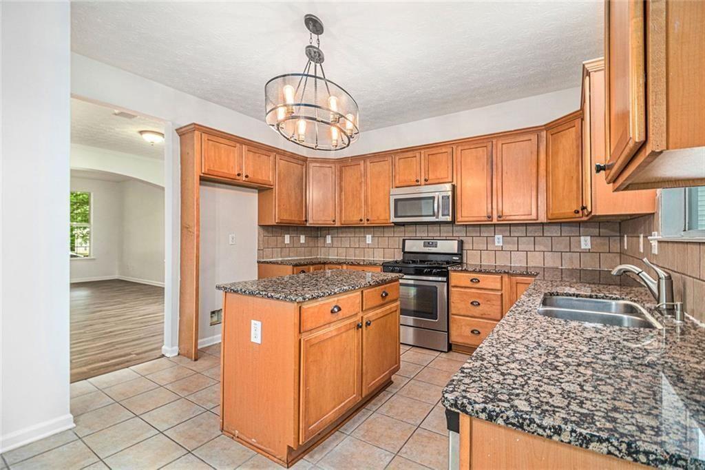 7454 Silver Arrow Trail SE