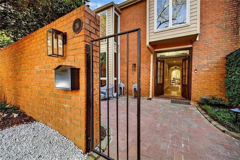 36 Willow Glen NE Atlanta GA 30342