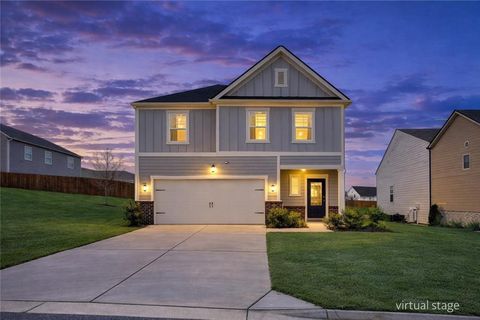 Homes For Sale - 31 Valleywood Court<br/> Dawsonville, GA 30534