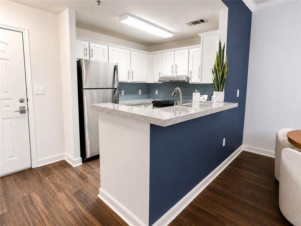 1101 Juniper Street NE APT 616