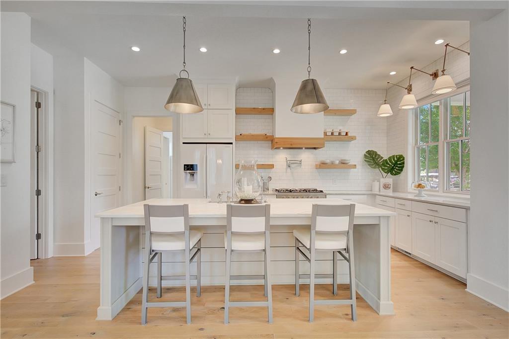 11190 Serenbe Lane