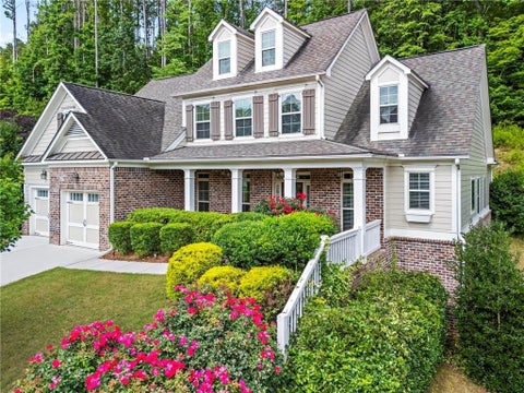 Homes For Sale - 183 Lullwater Lane<br/> Dallas, GA 30132