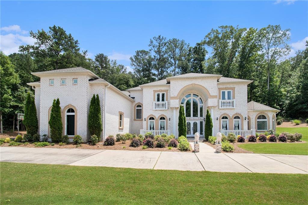 2425 Wild Oak Court