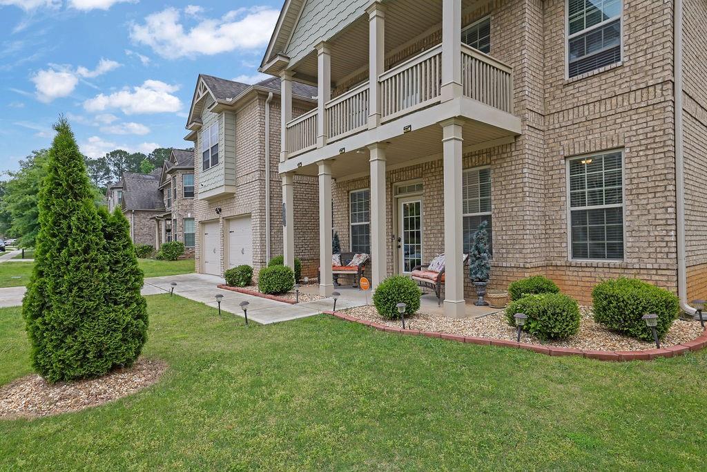 412 Live Oak Pass