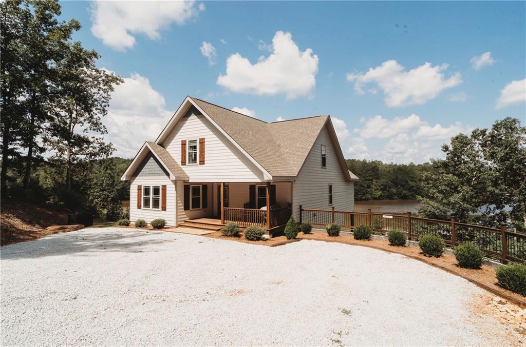 17 N Waterview Drive