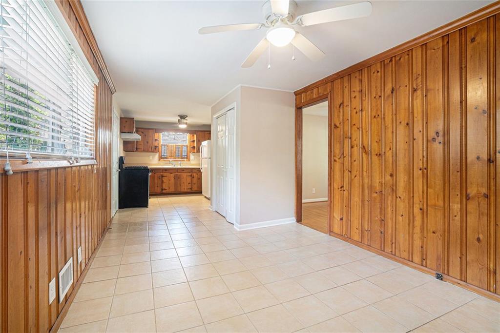 2480 Warwick Circle, Atlanta, Georgia image 8