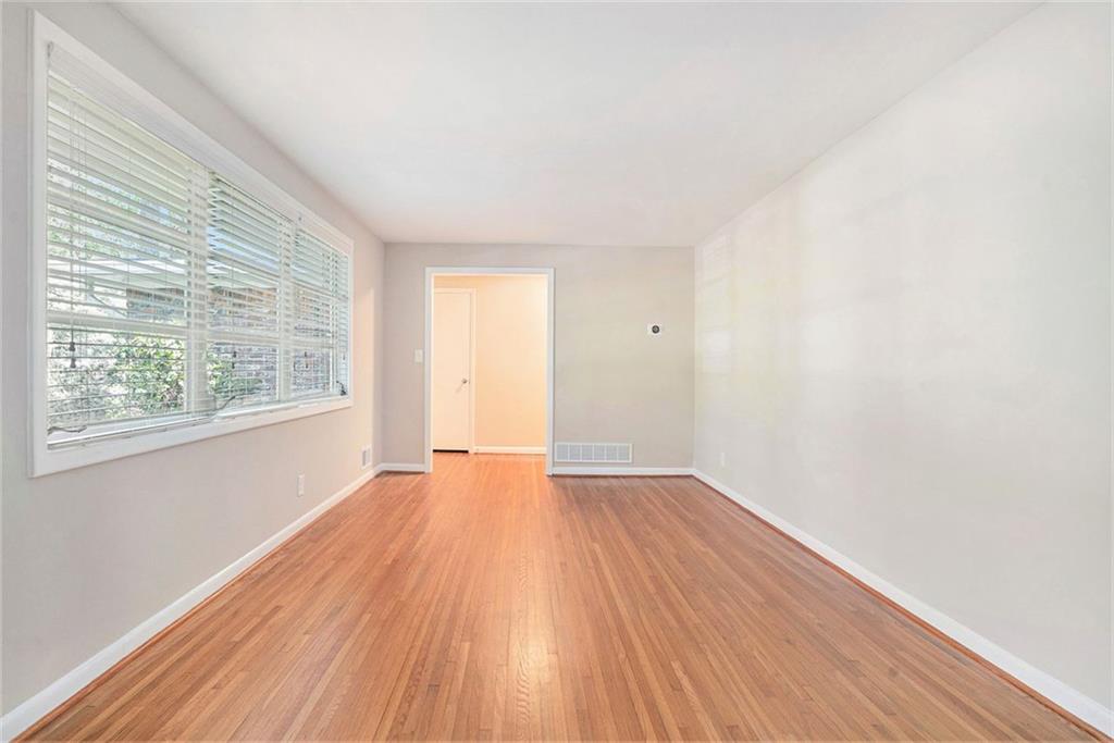 2480 Warwick Circle, Atlanta, Georgia image 5