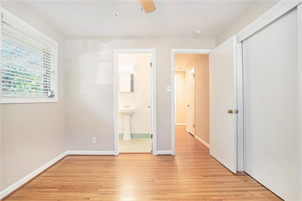 2480 Warwick Circle, Atlanta, Georgia image 9
