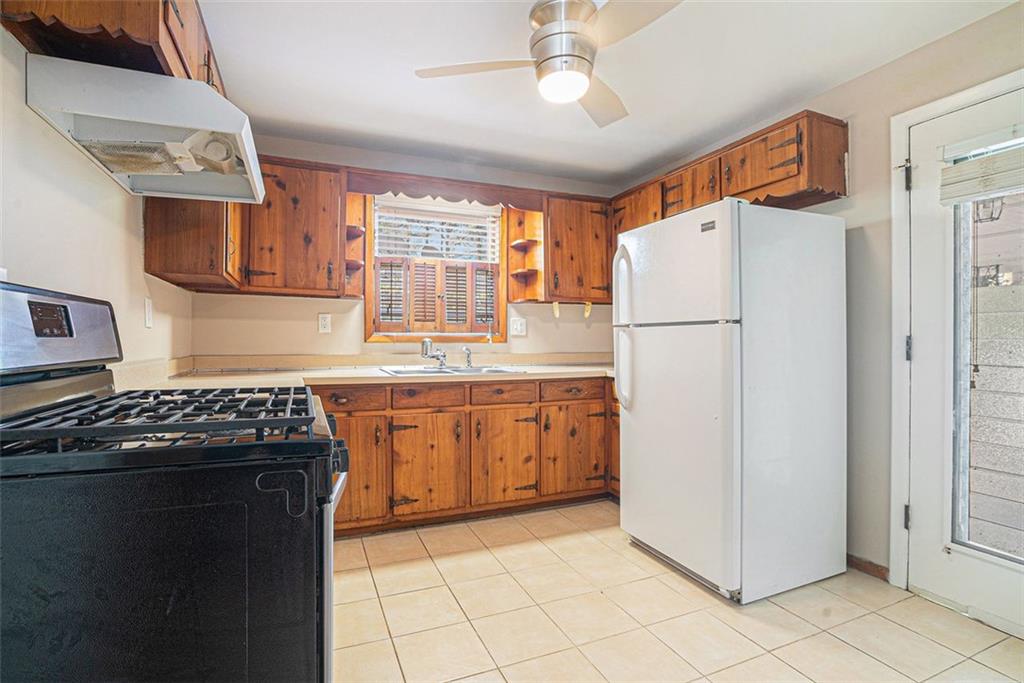 2480 Warwick Circle, Atlanta, Georgia image 6