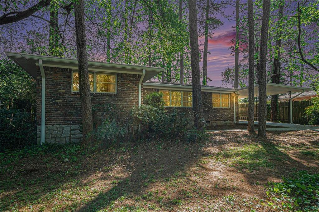 2480 Warwick Circle, Atlanta, Georgia image 2