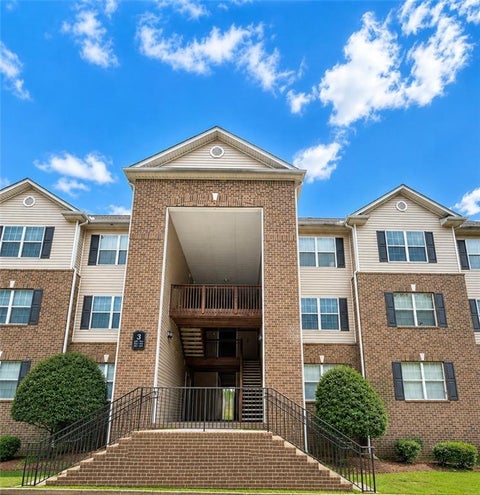 Townhouse For Sale - 3101 Par Three Way<br/> Lithonia, GA 30038