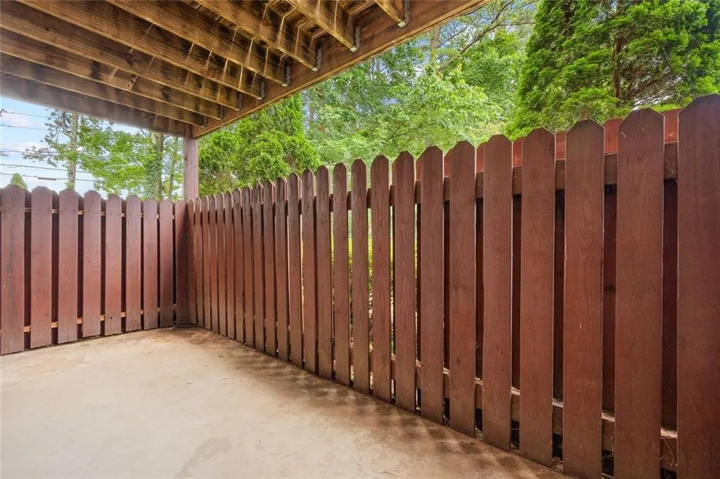 Sandy Springs, Georgia 30328, United States, 3 Bedrooms Bedrooms, ,2 BathroomsBathrooms,Residential,Active,154565