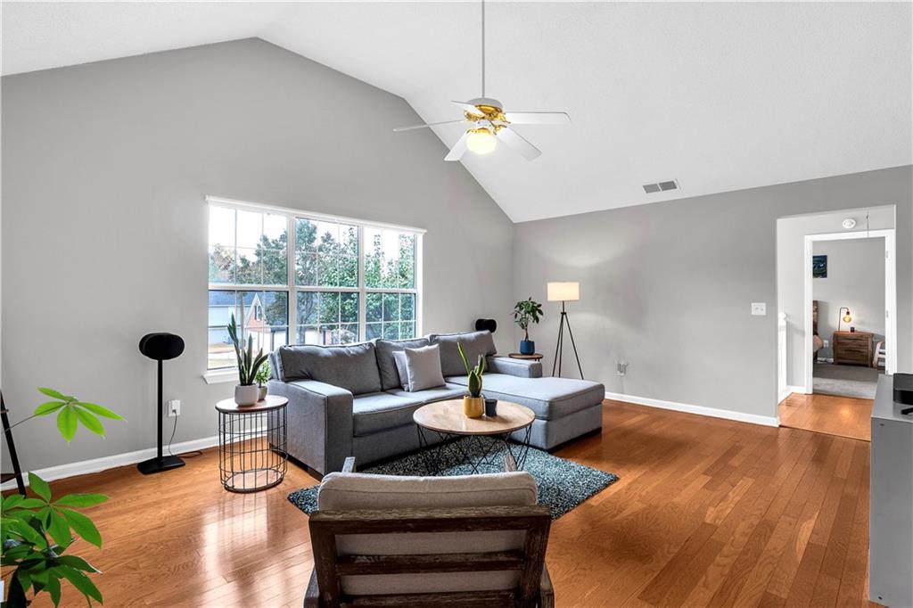 2180 Hidden Creek Dr