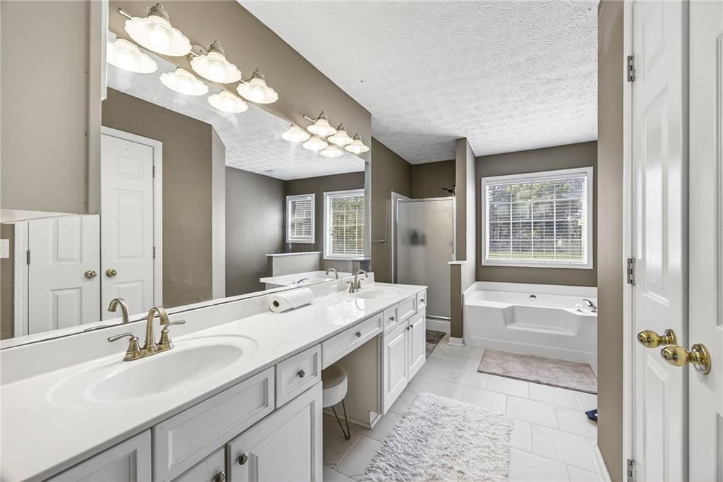 Eagle Glen - Residential