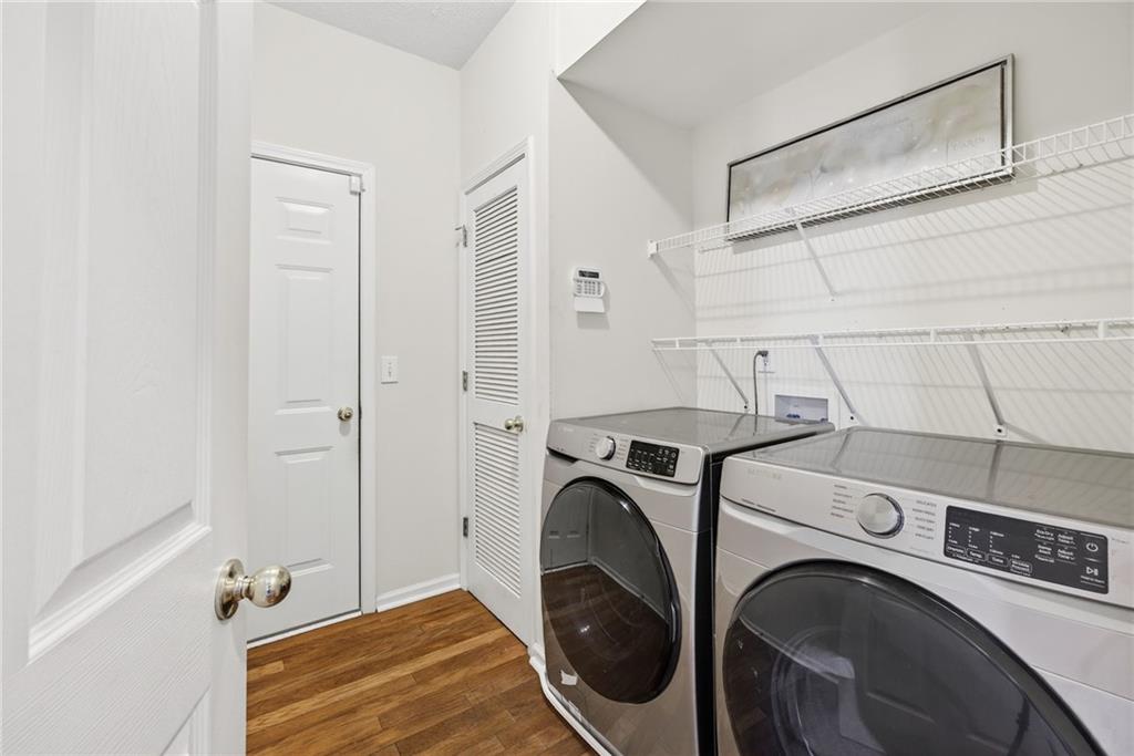 Eagle Glen - Residential