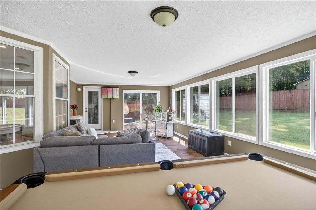 Eagle Glen - Residential