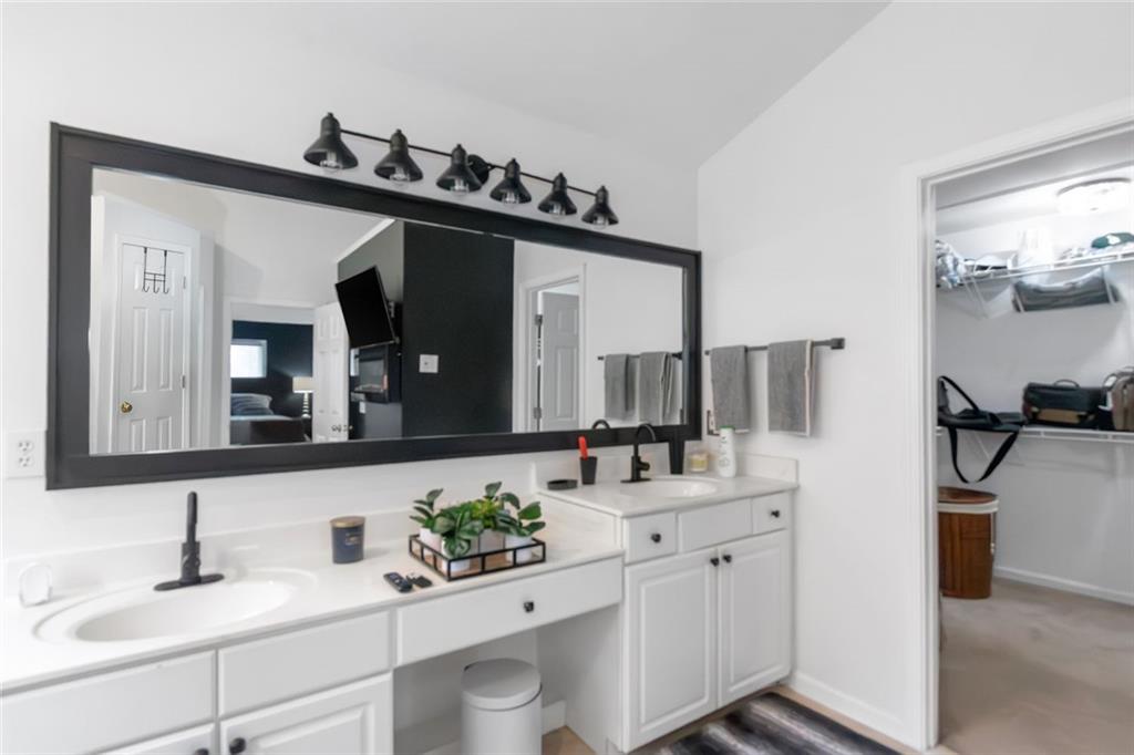 SOUTHLANDS - Residential