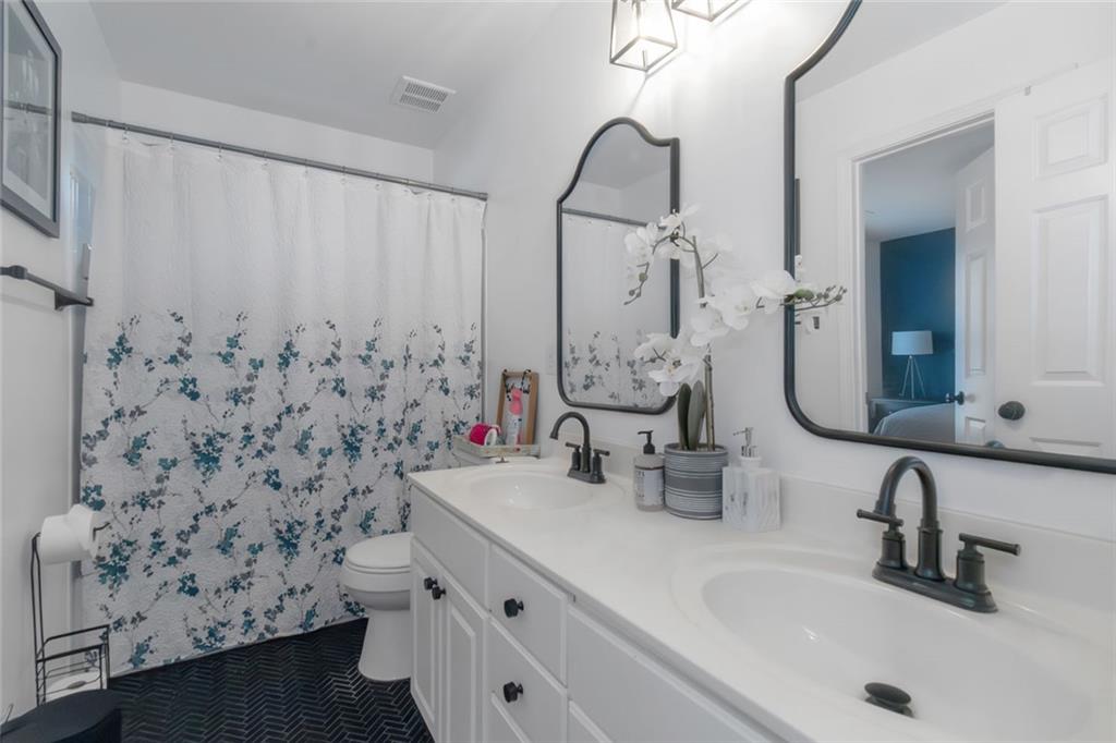 SOUTHLANDS - Residential