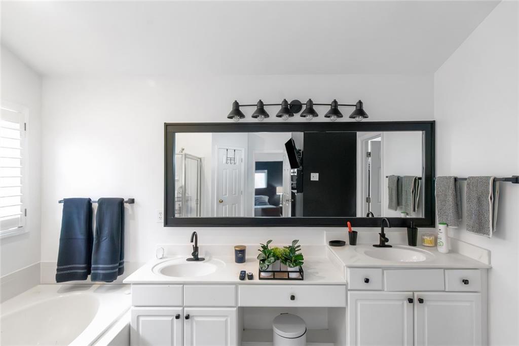 SOUTHLANDS - Residential