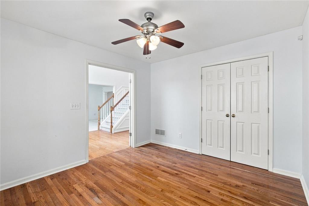 425 Fairford Lane